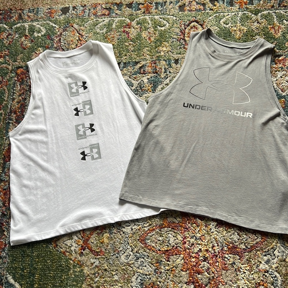 UNDER ARMOUR BUNDLE OF 2 WOMENS SLEEVELESS TANKS IN SZ MED…WORN/WASHED ONE TIME!